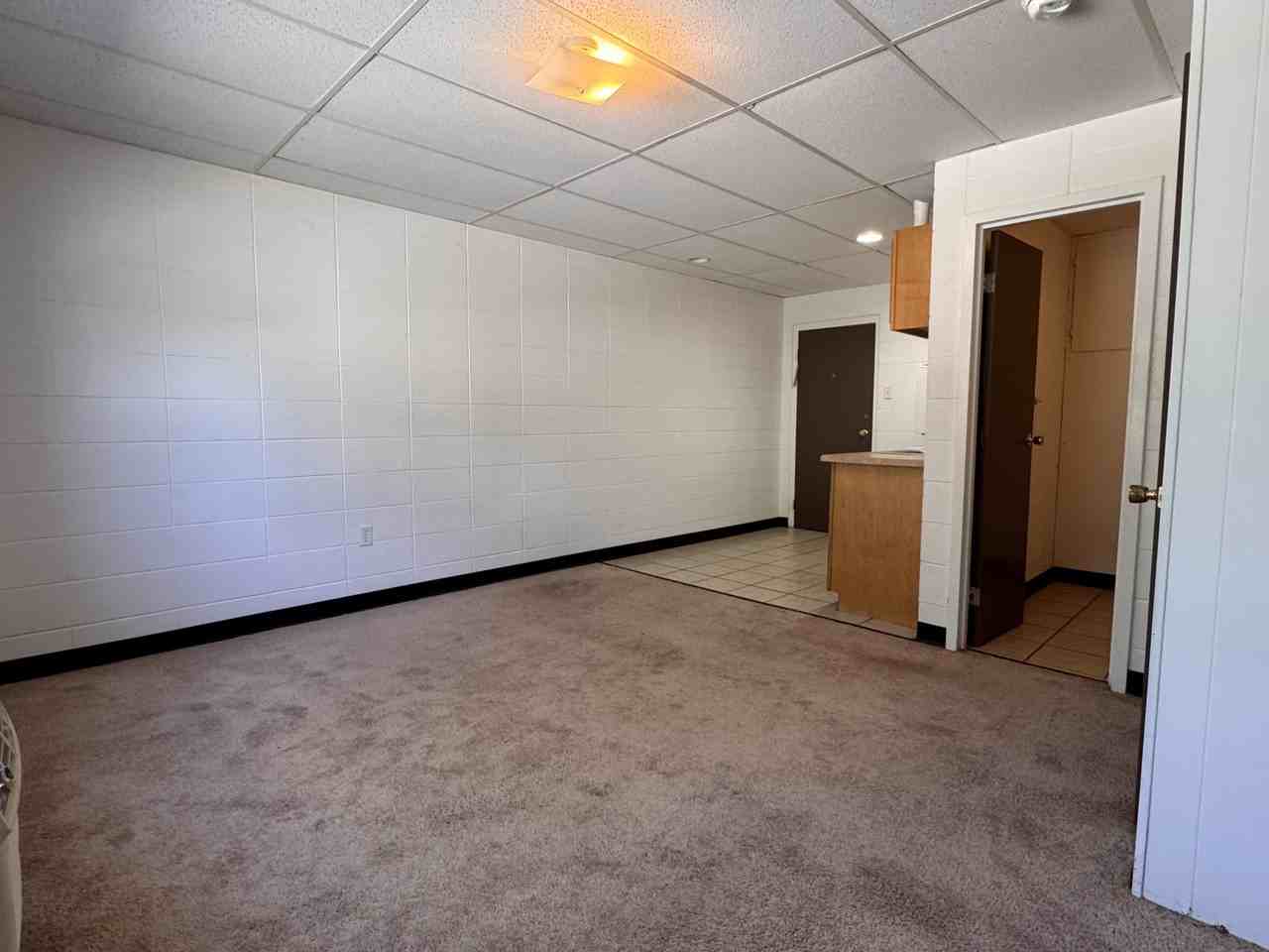Lincoln North - Photo 4 of 50