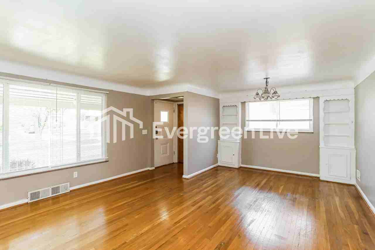 3133 Hanna Ave - Photo 3 of 15