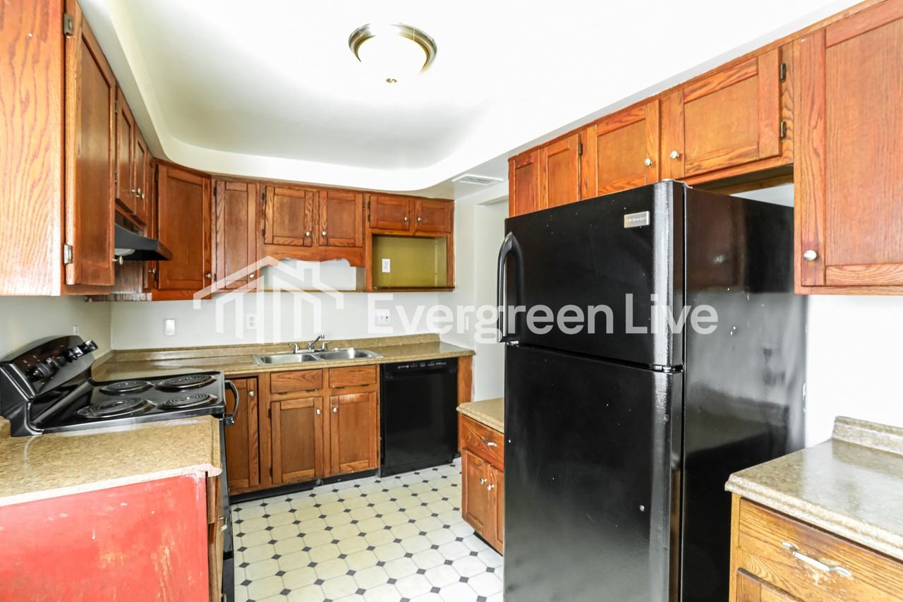 3133 Hanna Ave - Photo 5 of 15