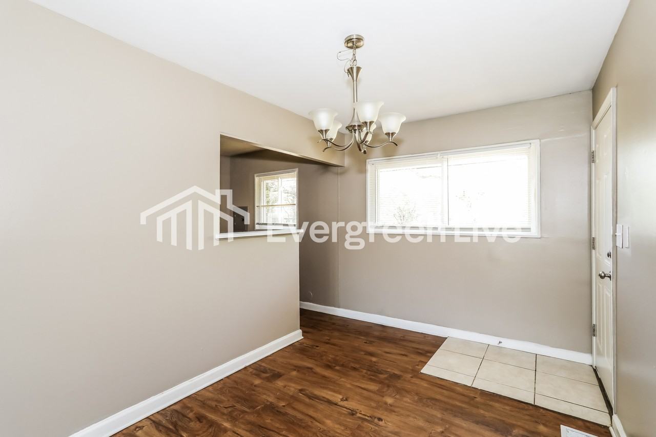 8701 Daly Rd - Photo 5 of 15