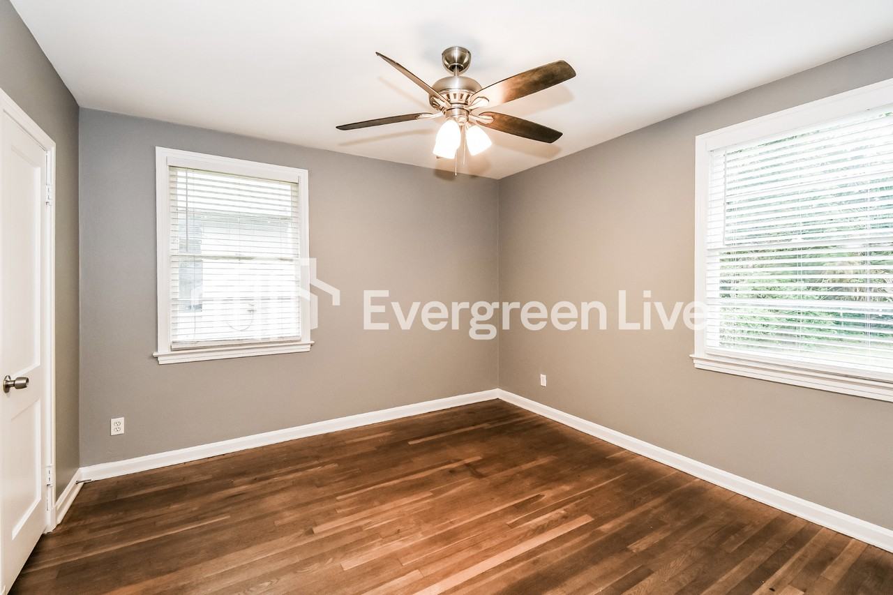6532 Perry St - Photo 7 of 15