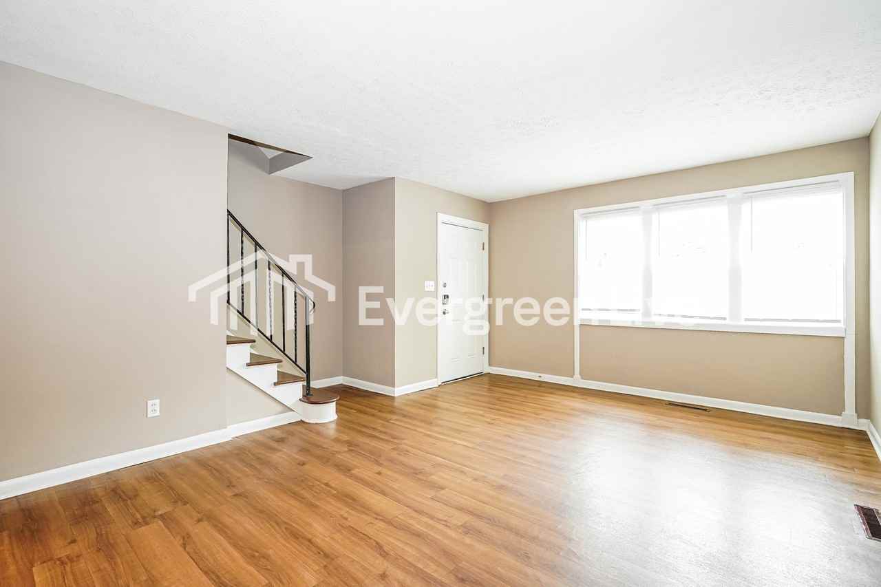 2448 Dawnlight Ave - Photo 4 of 15