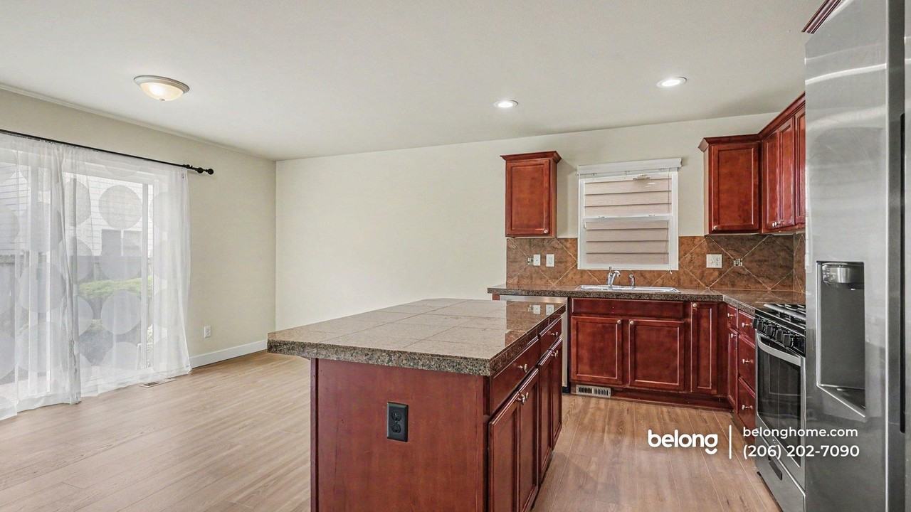 13928 33rd Dr Se - Photo 7 of 21