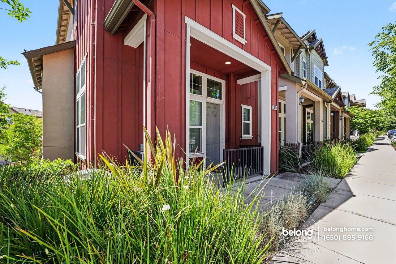 3989 Portola Cmn #4 - Photo 4 of 19