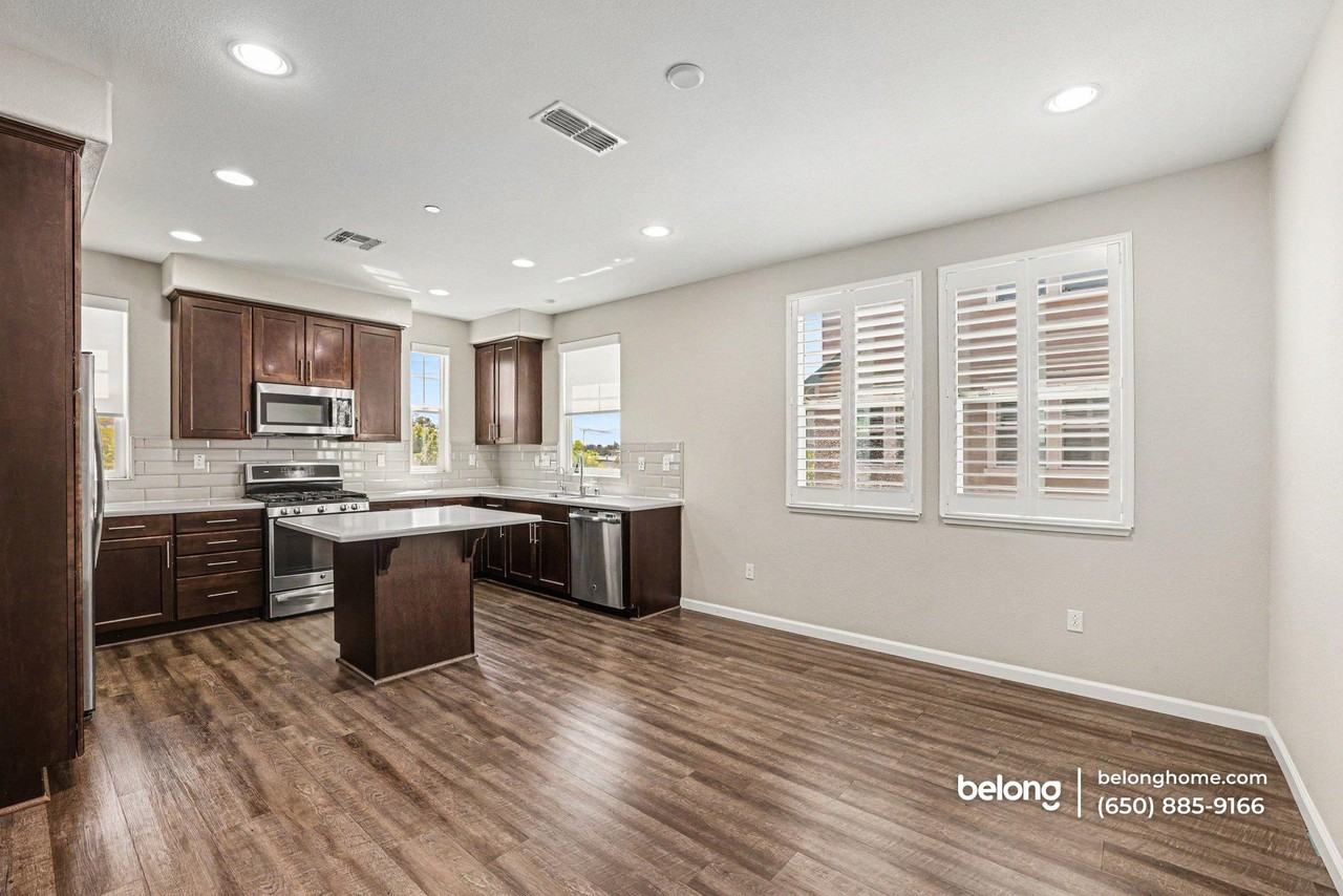 3989 Portola Cmn #4 - Photo 7 of 19