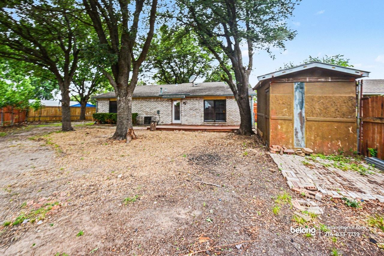 5710 Briarcrest Dr - Photo 4 of 20