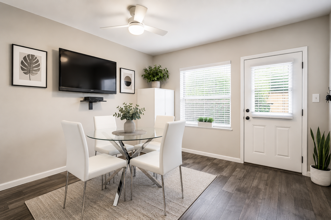 Fountain Court Villas - Photo 6 of 17