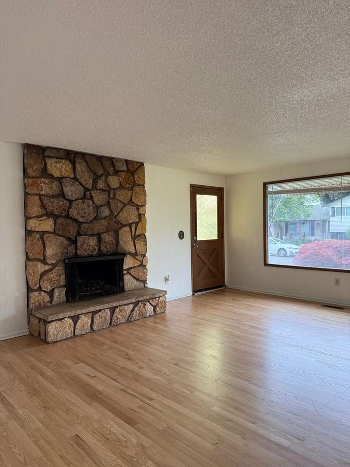 6515 Se Aspen St - Photo 2 of 19