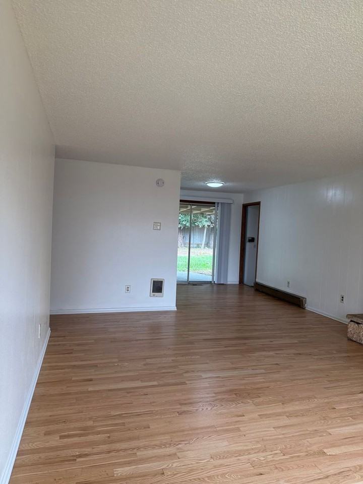 6515 Se Aspen St - Photo 5 of 19