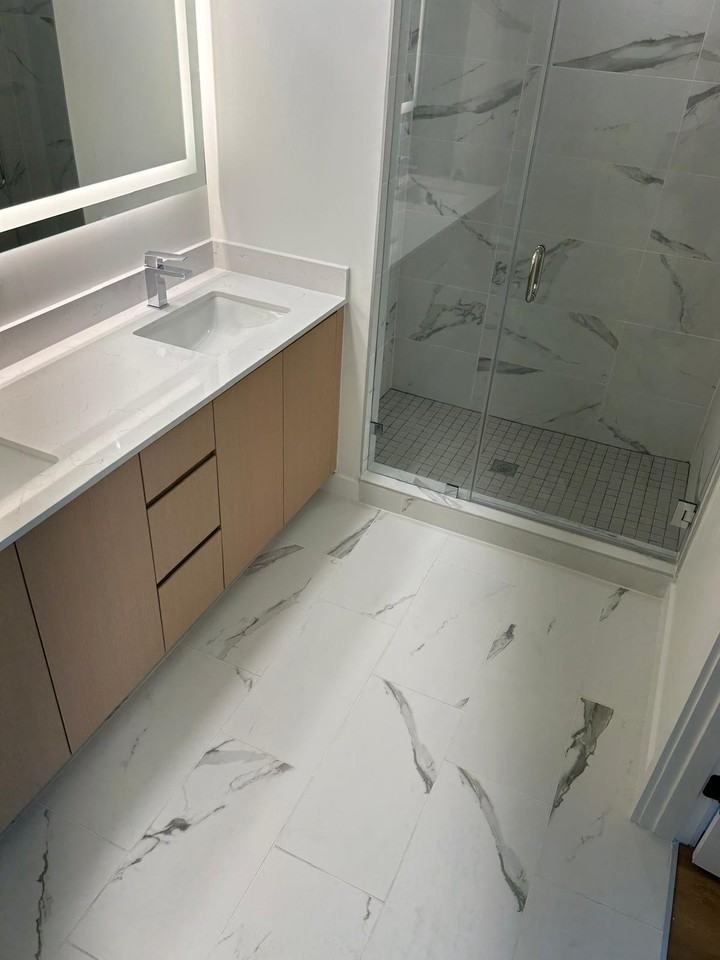 Northeast 124th Street #1007 - Photo 7 of 14