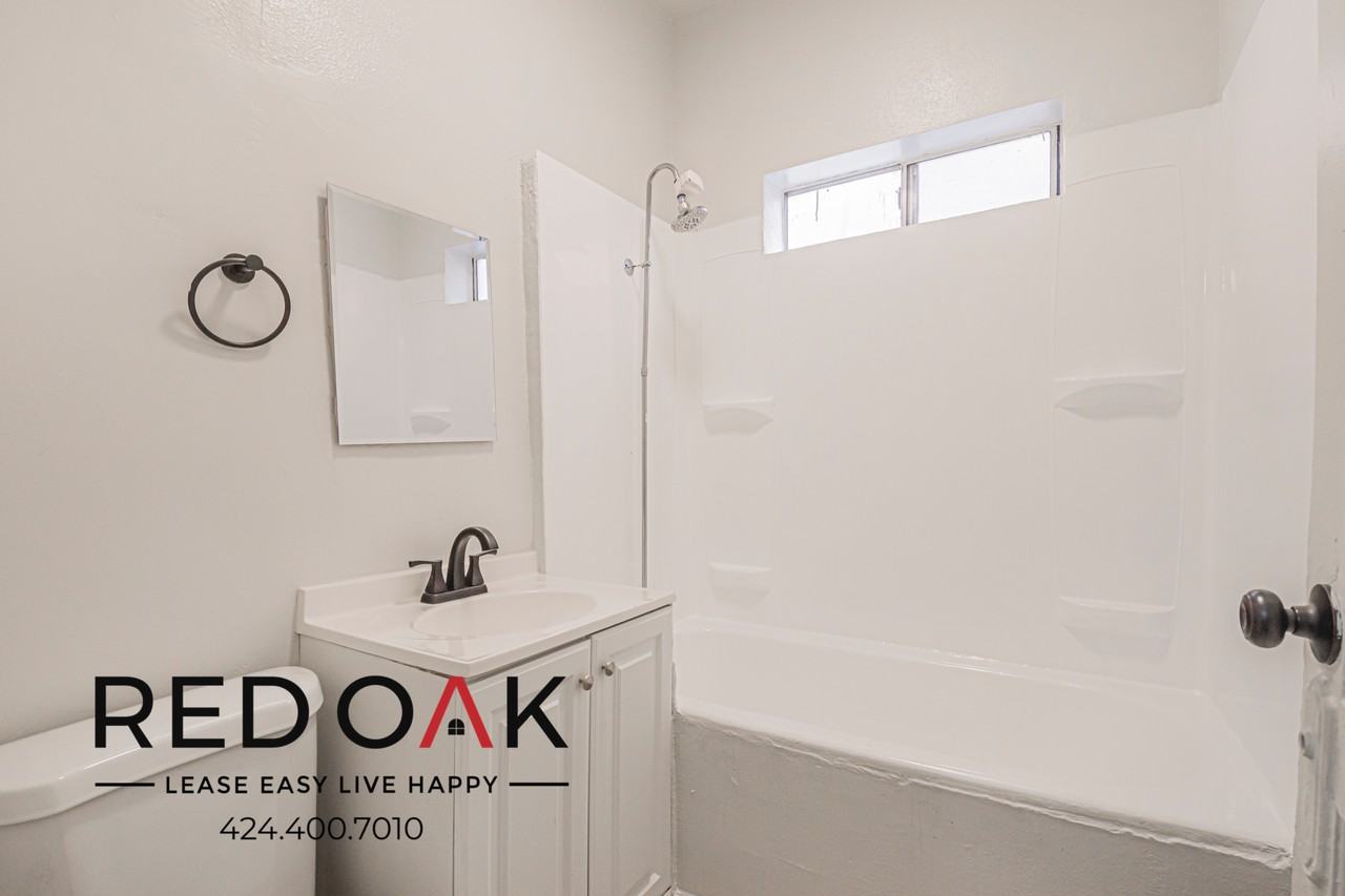 816- 822 S Park View St - Photo 7 of 13