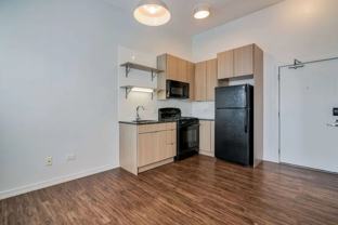 5051 N Kenmore Ave - Photo 1 of 1