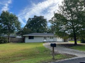 2801 Pine Ridge Dr - Photo 1 of 1