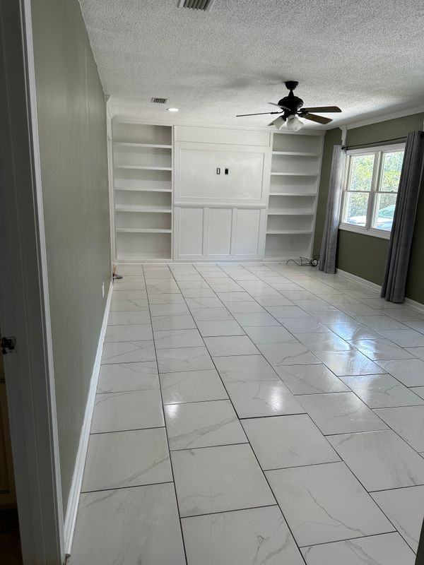 2801 Pine Ridge Dr - Photo 2 of 12