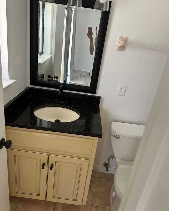 2801 Pine Ridge Dr - Photo 4 of 12