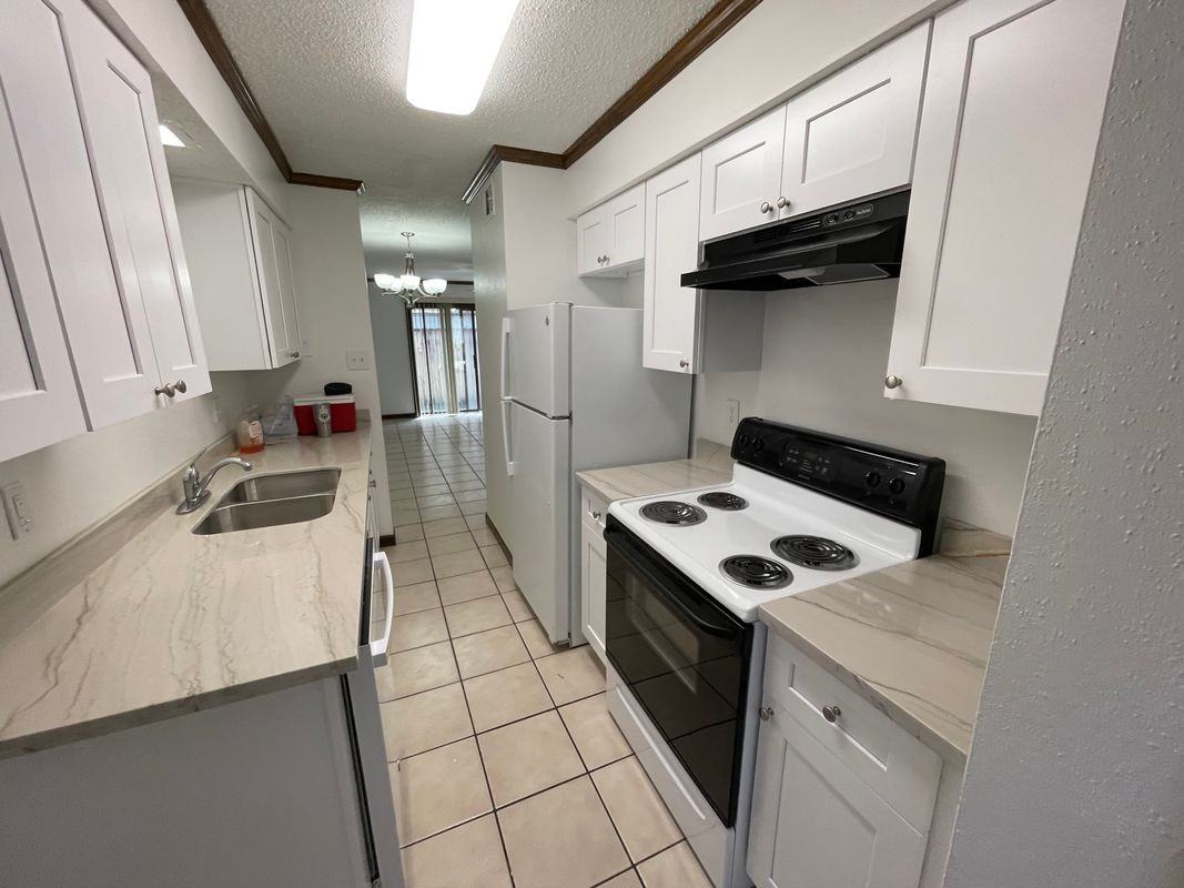 1824 Hickory Ave ##C - Photo 6 of 17