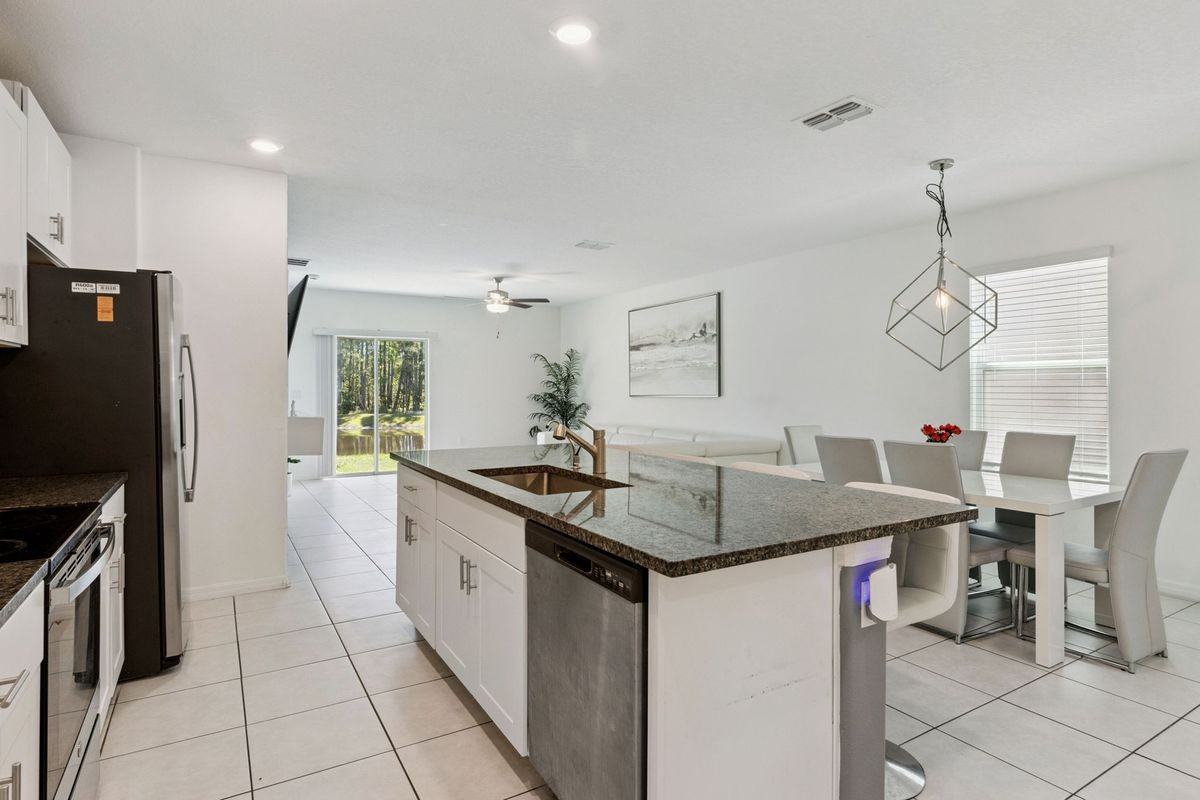 2087 Old Pasture Ln - Photo 3 of 43