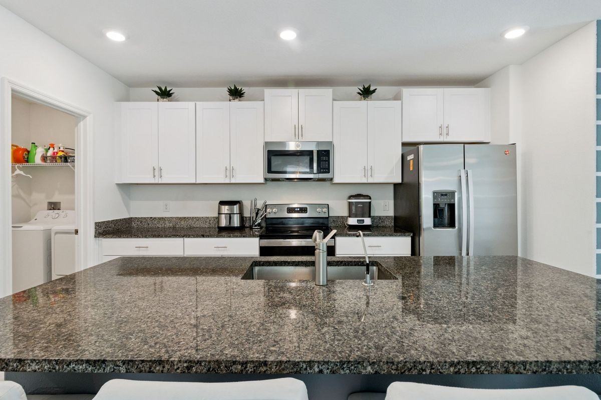 2087 Old Pasture Ln - Photo 7 of 43