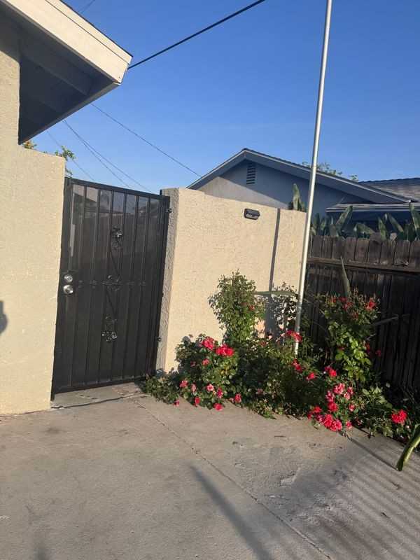 13260 Moreno Way ##B - Photo 3 of 9