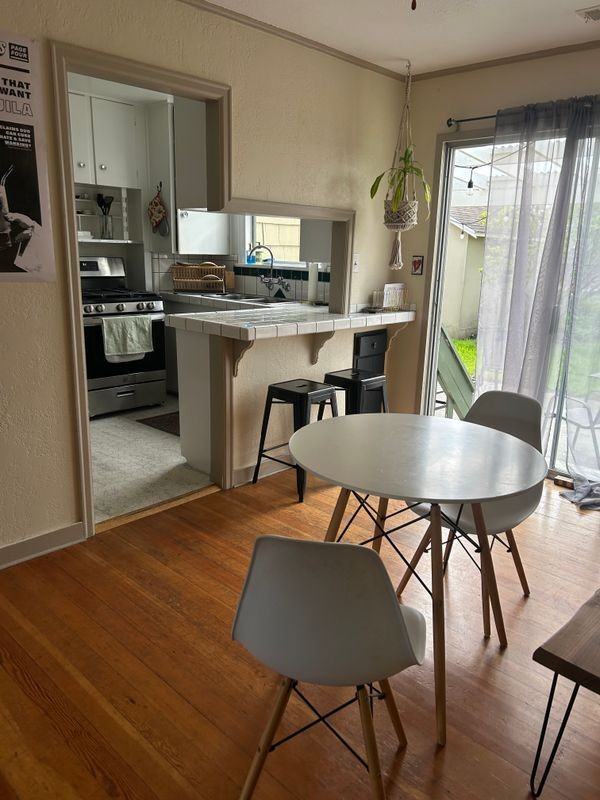 1717 Iverson Ave - Photo 2 of 19