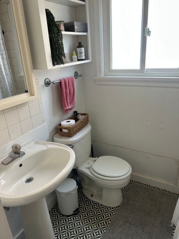 1717 Iverson Ave - Photo 5 of 19