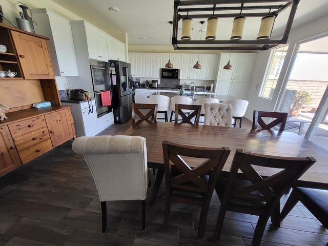 3653 S Hyche Ave - Photo 3 of 6