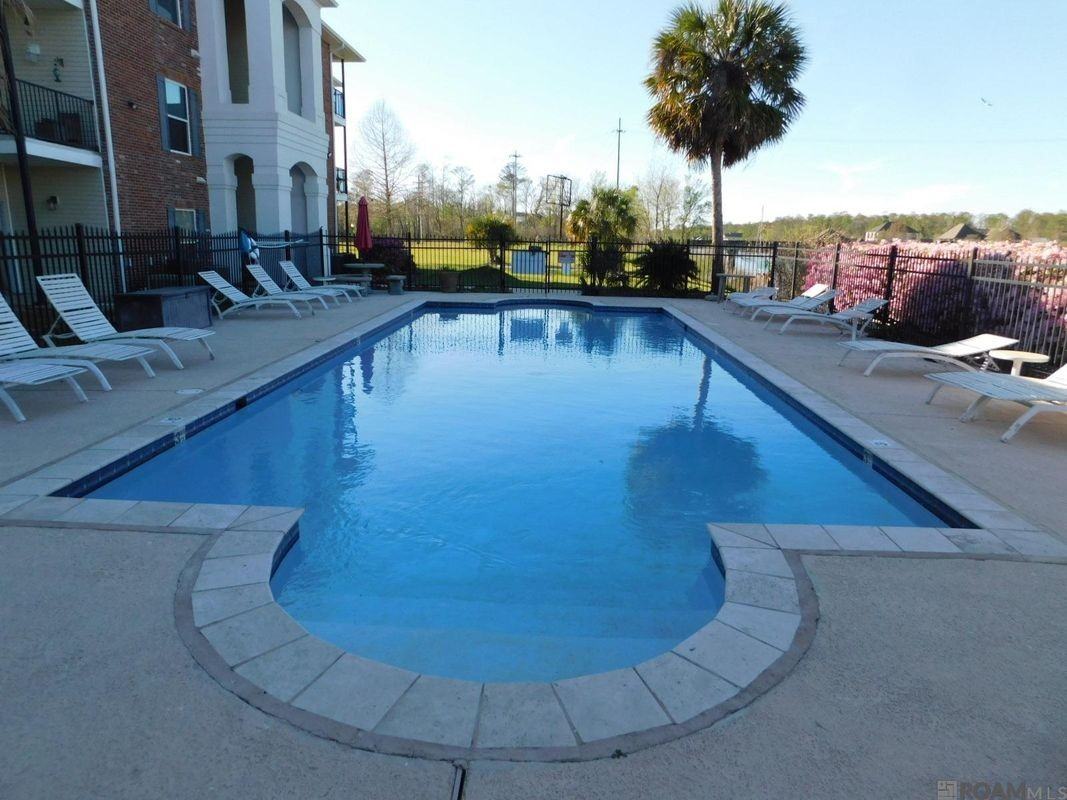 12386 River Highlands Dr ##K - Photo 7 of 7