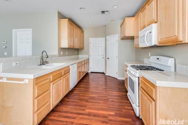 5348 Baccus Way - Photo 6 of 15