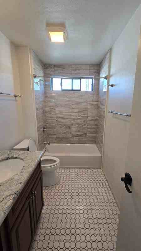 1865 E Grand Ave ##C - Photo 7 of 15