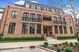 featured image of 1401 N Western Ave