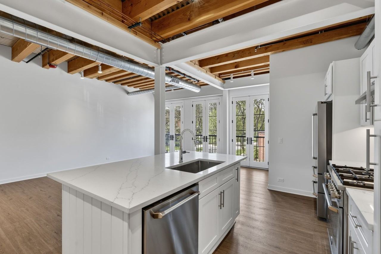 1401 N Western Ave - Photo 6 of 50