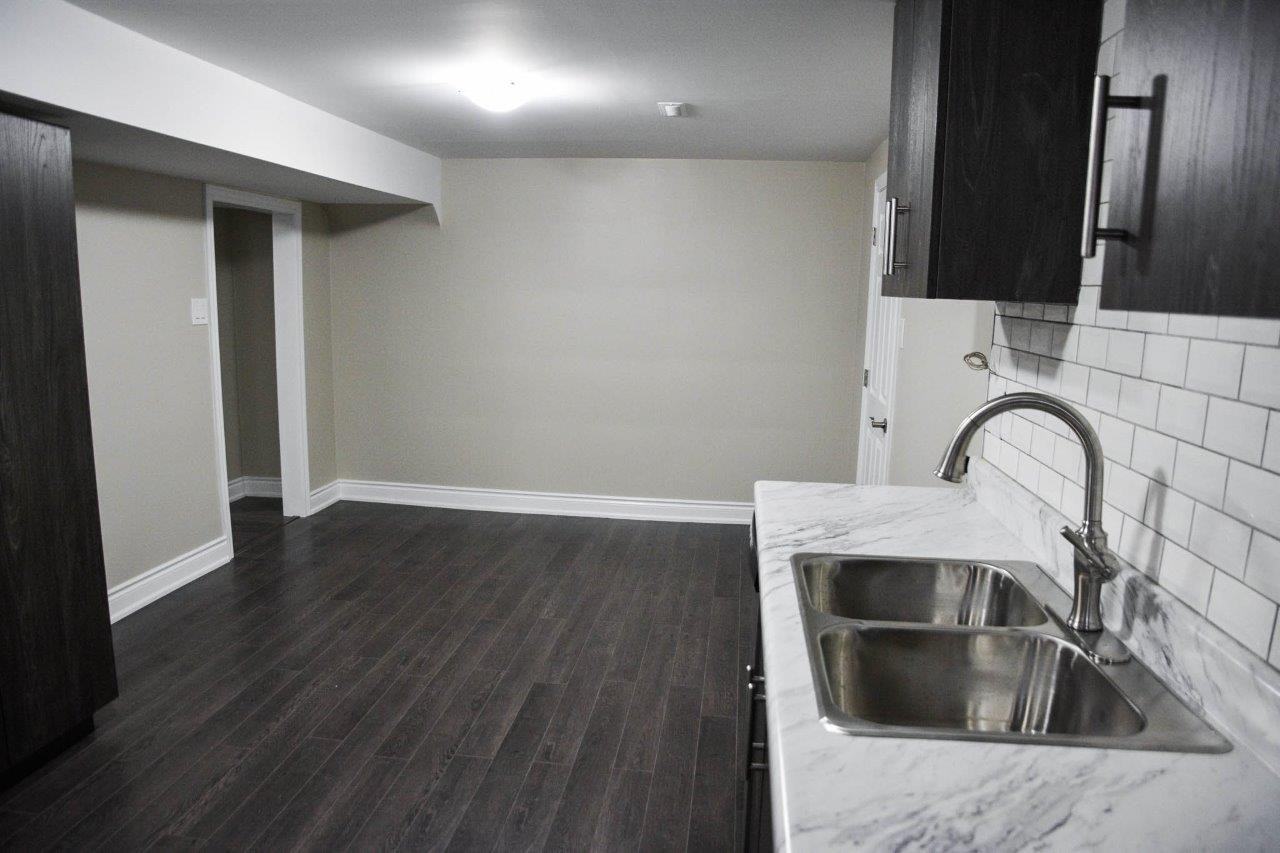 1130 Melton Dr - Photo 4 of 13