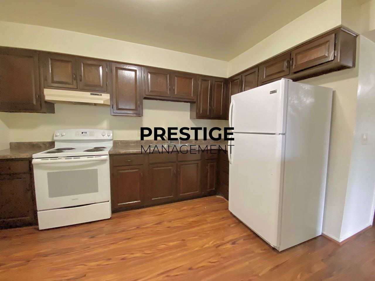1680 Driftwood Dr #D - Photo 5 of 9