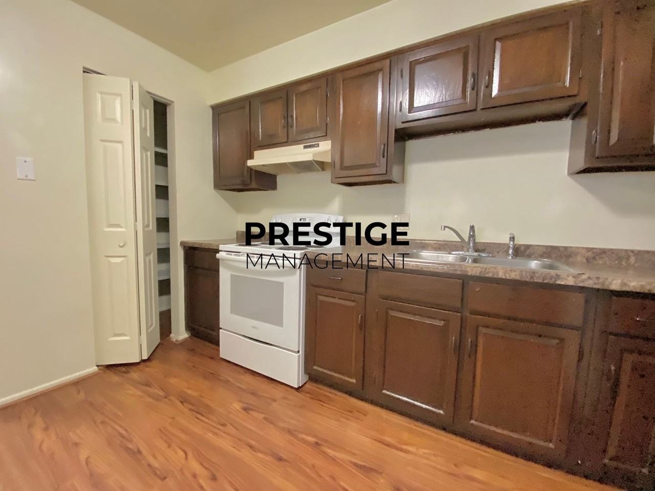 1680 Driftwood Dr #D - Photo 6 of 9