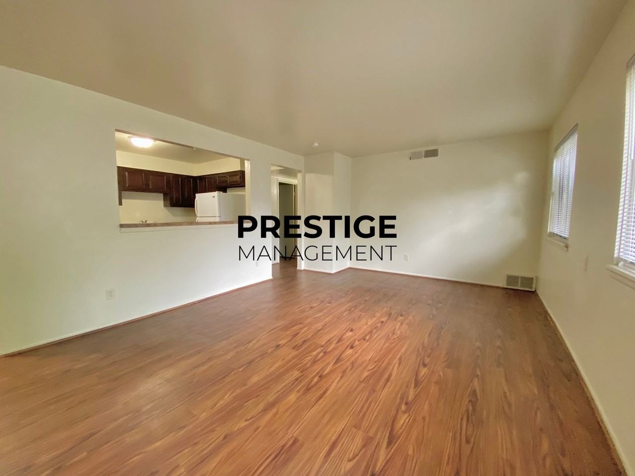 1680 Driftwood Dr #D - Photo 3 of 9