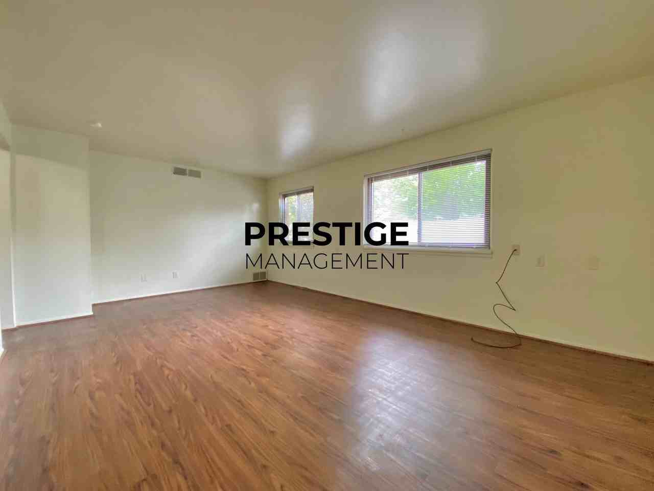 1680 Driftwood Dr #D - Photo 2 of 9