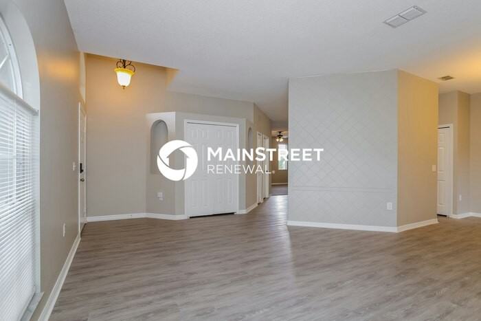 421 Peppermill Cir - Photo 3 of 16