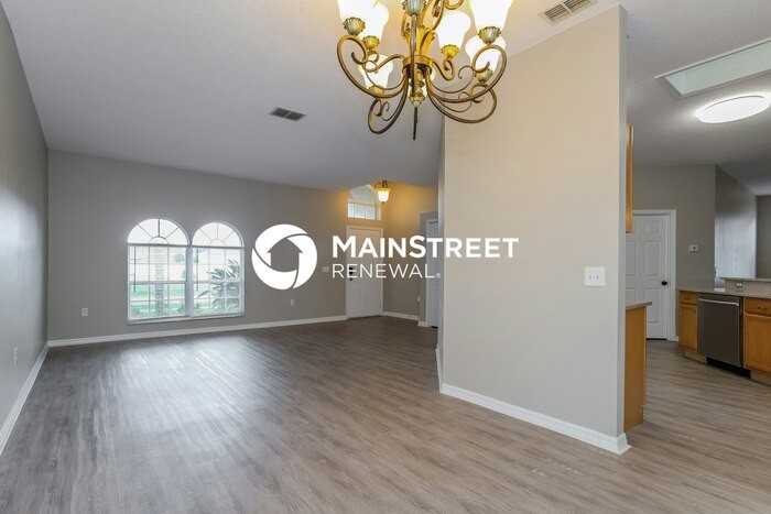 421 Peppermill Cir - Photo 6 of 16