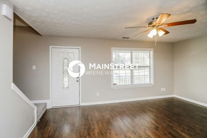 3900 Saddlecreek Dr - Photo 5 of 17