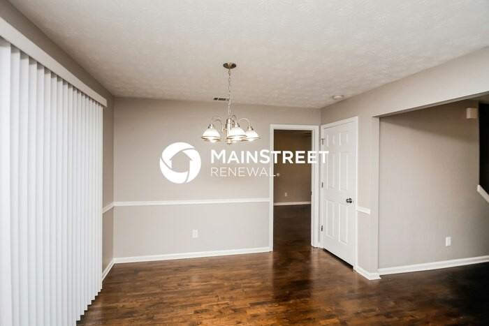 3900 Saddlecreek Dr - Photo 6 of 17