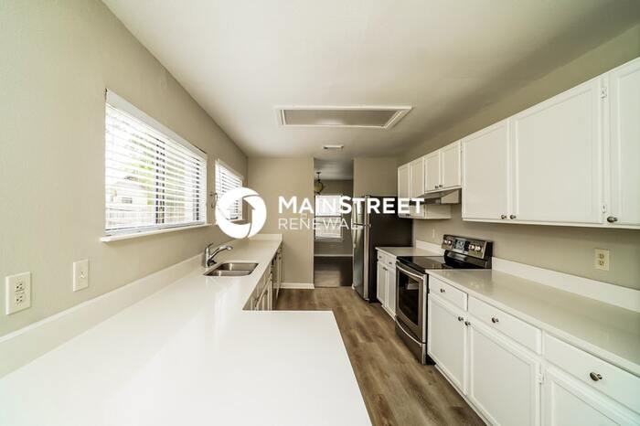 8119 Grimchester - Photo 6 of 17