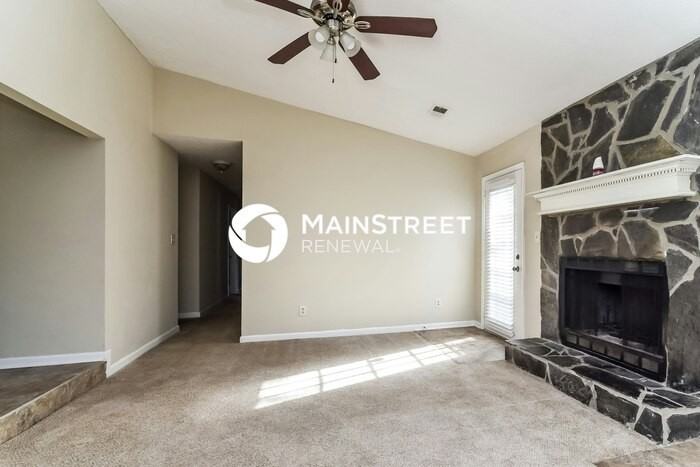 2070 Corners Cir - Photo 3 of 23