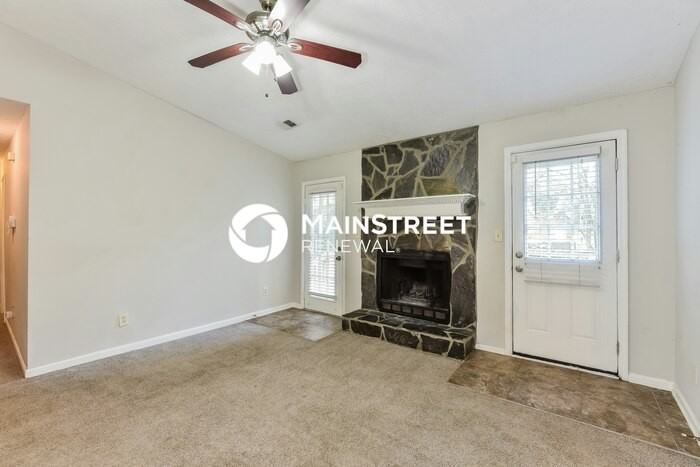 2070 Corners Cir - Photo 4 of 23
