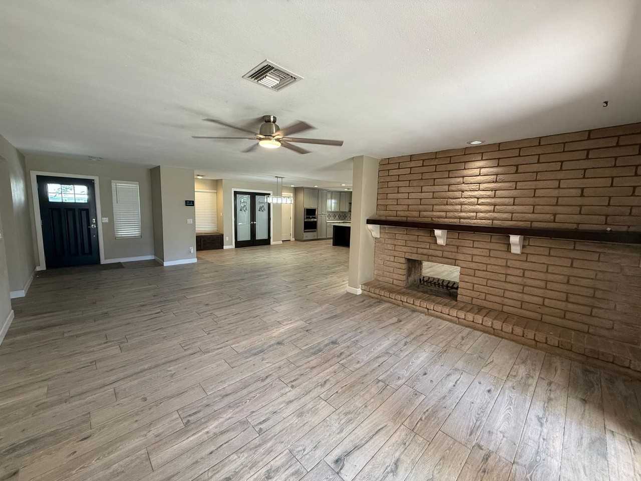 1181 S Hereford Ave - Photo 7 of 31