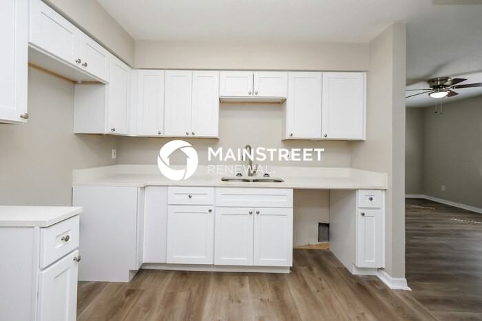 7113 N 50th St - Photo 5 of 15