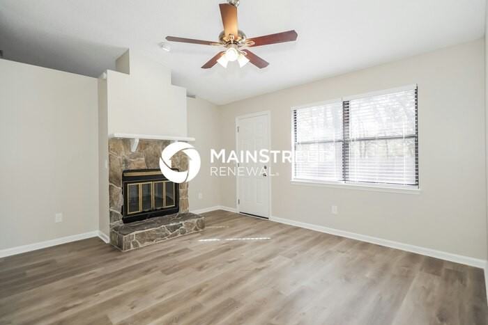 7811 Collins Ridge Blvd E - Photo 5 of 15