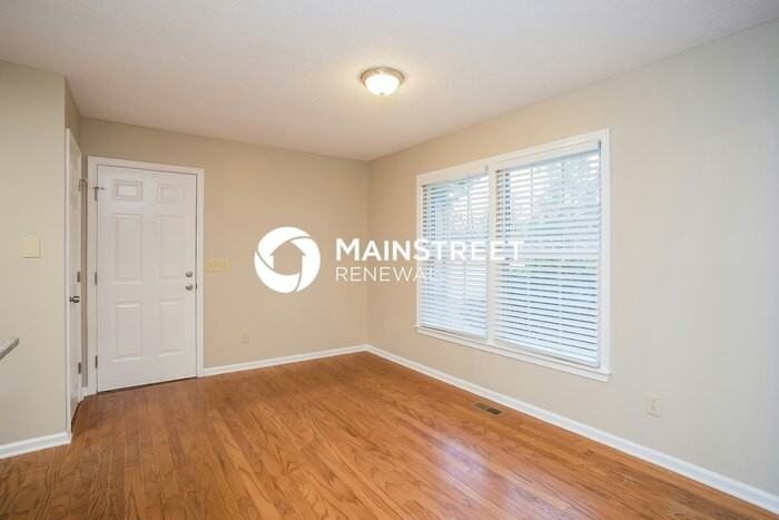 5701 Chinaberry Pl - Photo 5 of 15