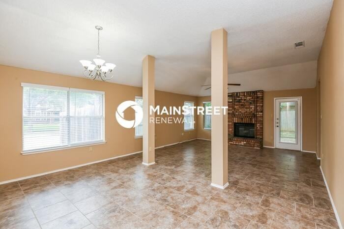 2951 Seguin Trl - Photo 5 of 16