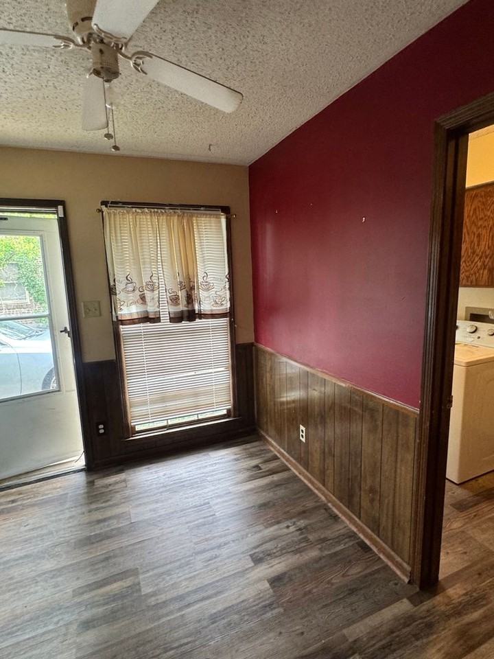 3324 Cross Creek Dr - Photo 5 of 19