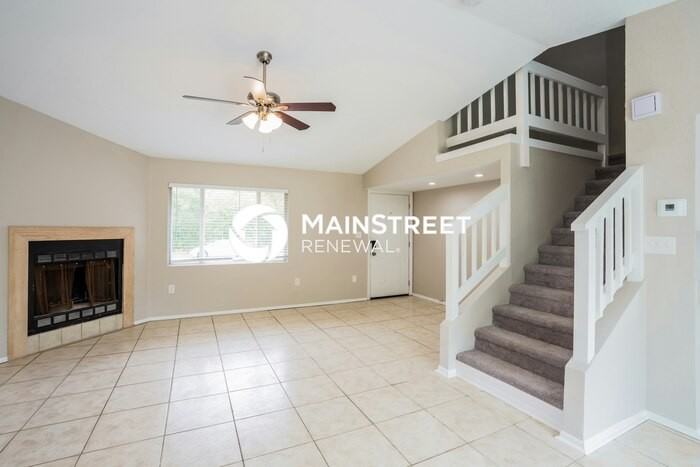 1043 Cazenovia St - Photo 6 of 17